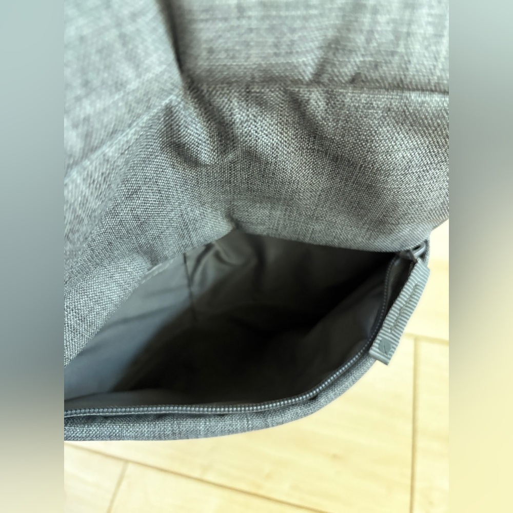 Incase Icon Slim Backpack Grey - Picture 10 of 16